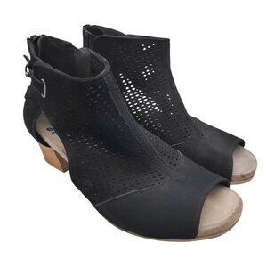 Earth Ivy Sahara Comfort Leather Suede Black Perforated Open Toed Bootie SZ 7.5